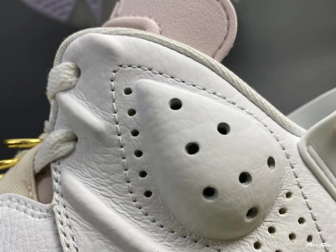 One Kick (W) Air DH9696-100 Hoops 6 Retro Gold Jordan 0715